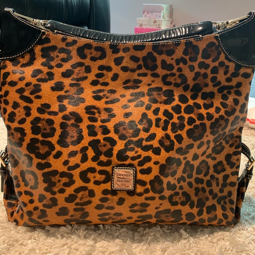 Dooney and Bourke leopard shoulder bag